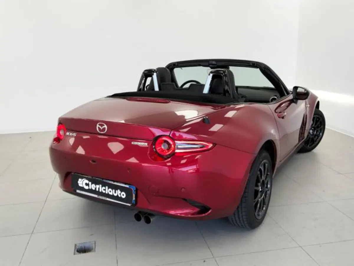 Mazda MX-5 nuova a Como (2)