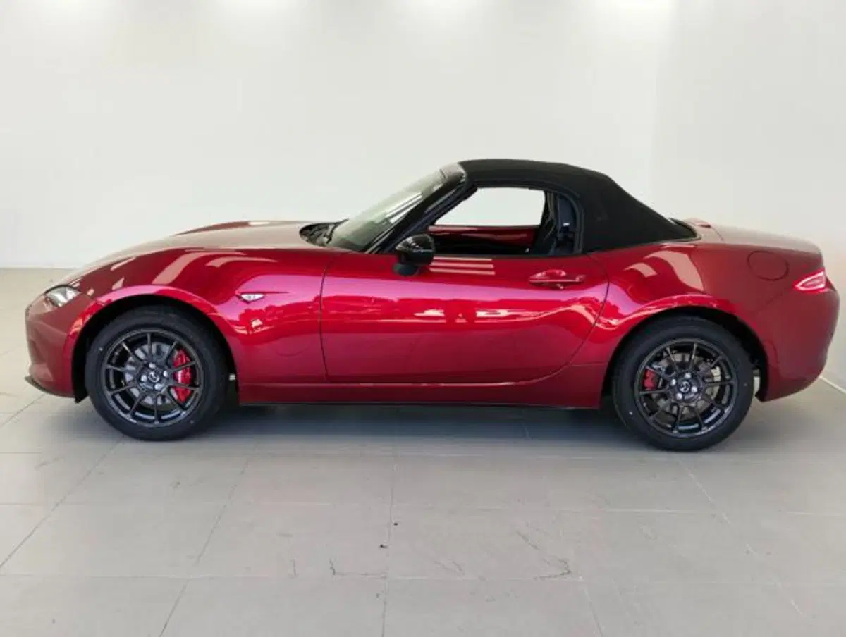 Mazda MX-5 nuova a Como (7)