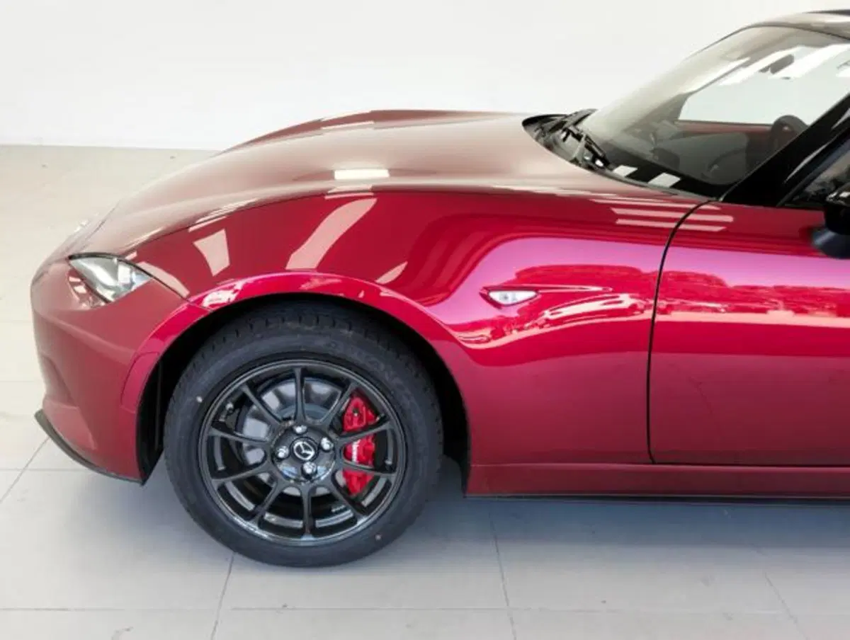 Mazda MX-5 nuova a Como (8)