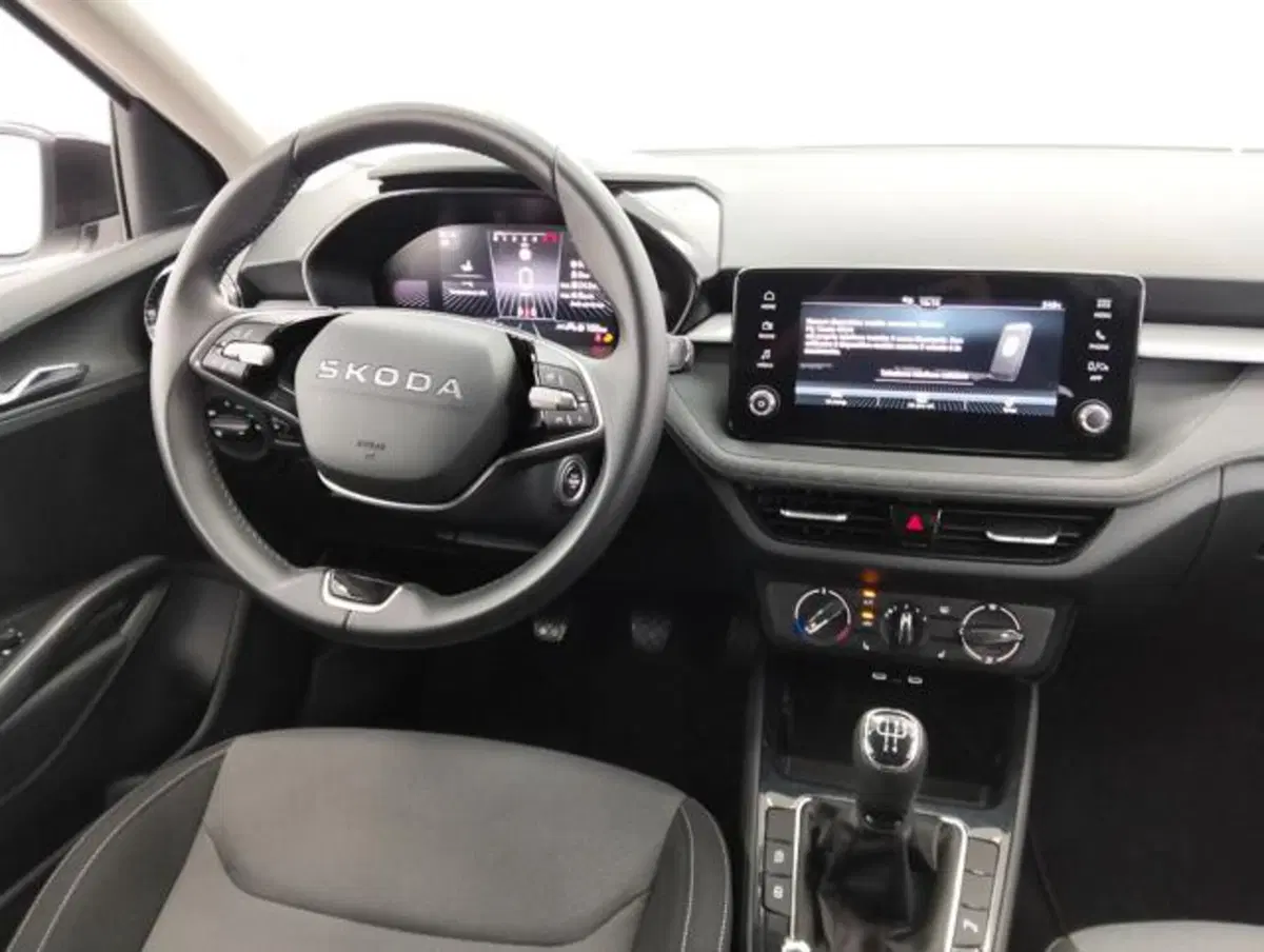 Skoda Fabia usata a Como (10)
