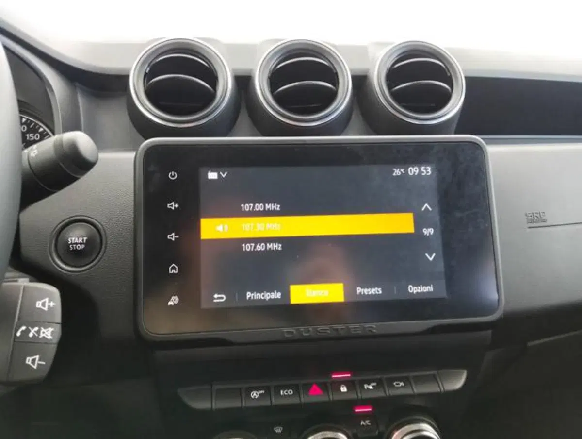 Dacia Duster usata a Como (14)