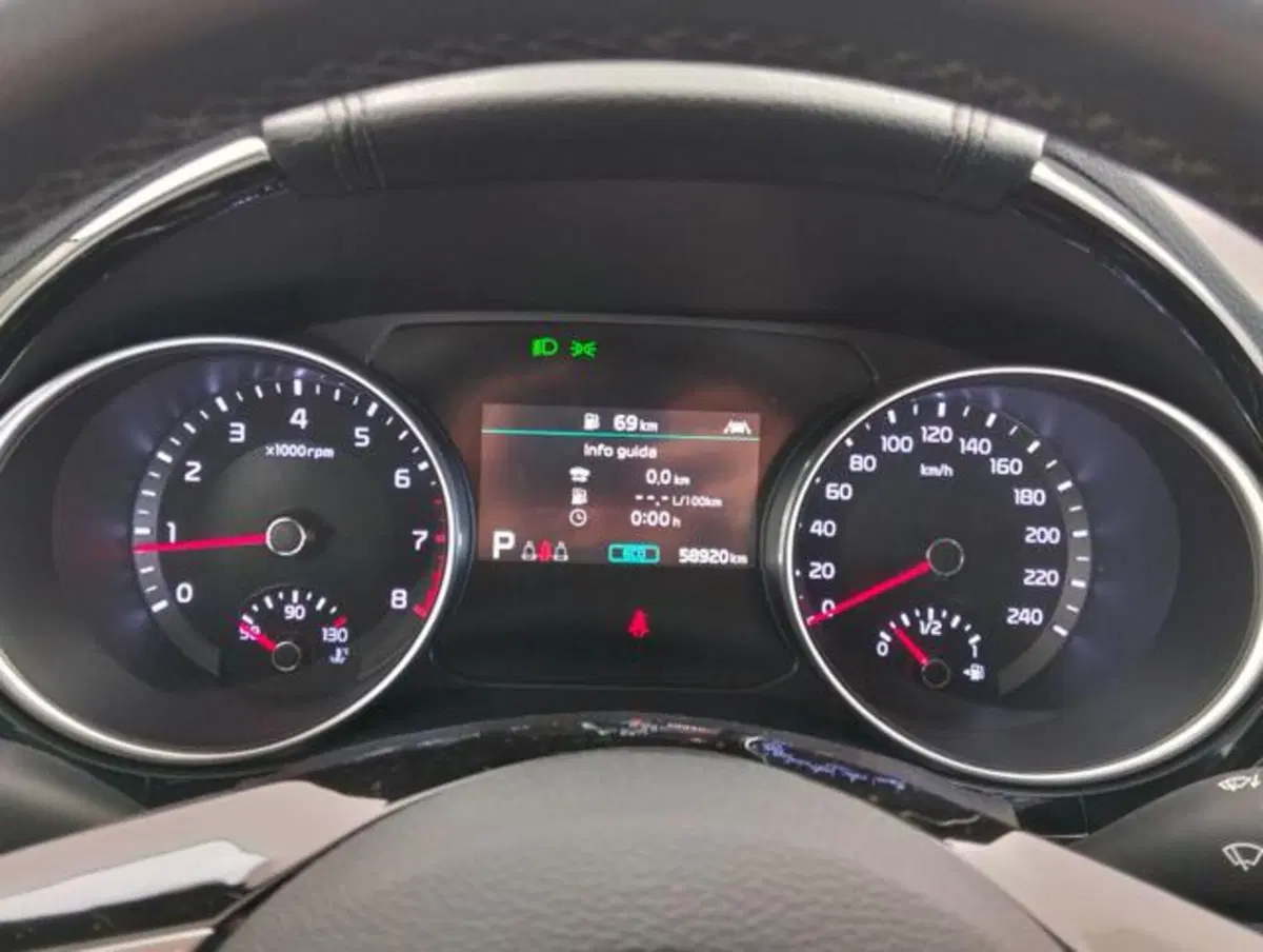 Kia XCeed usata a Como (11)