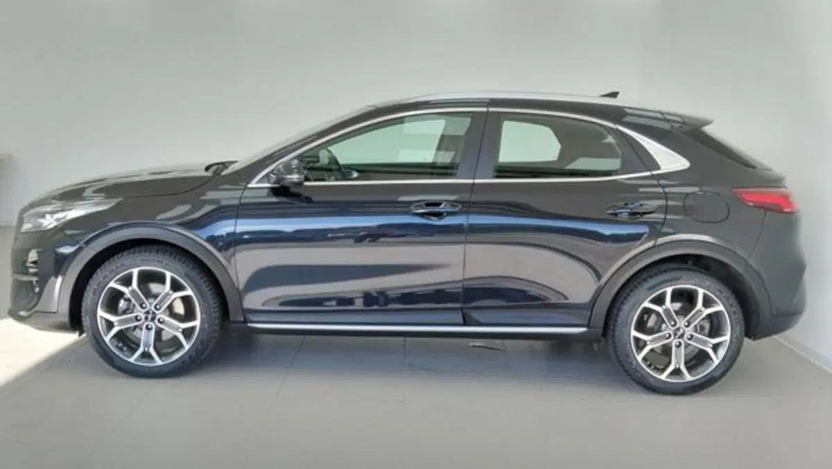 Kia XCeed usata a Como (8)