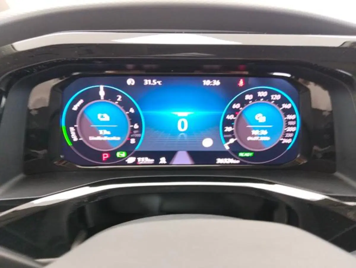 Volkswagen Multivan usata a Como (14)