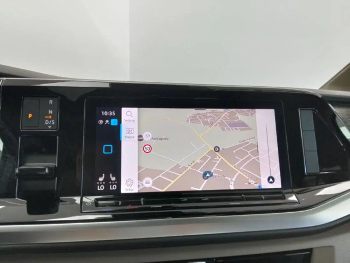 Volkswagen Multivan usata a Como (16)