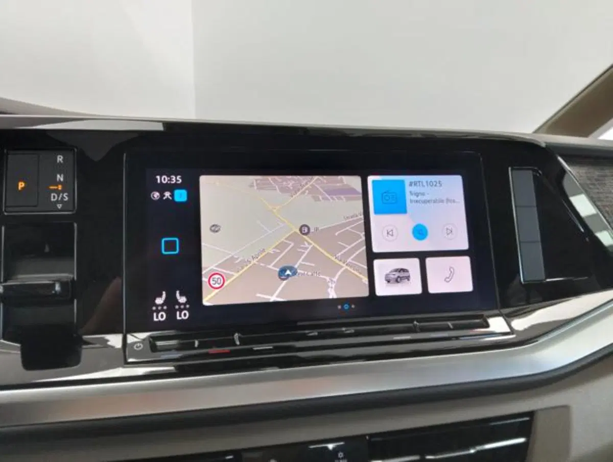 Volkswagen Multivan usata a Como (17)