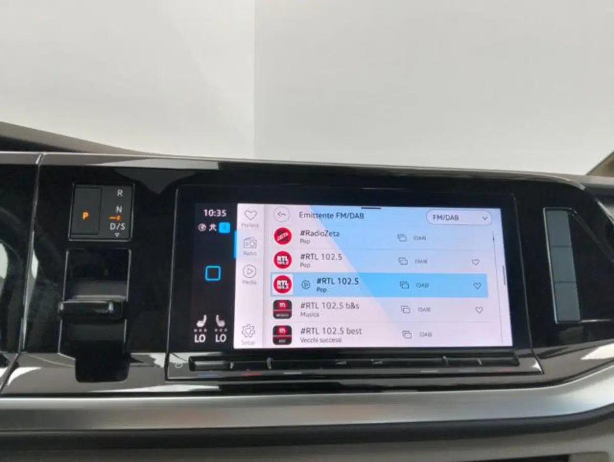 Volkswagen Multivan usata a Como (18)