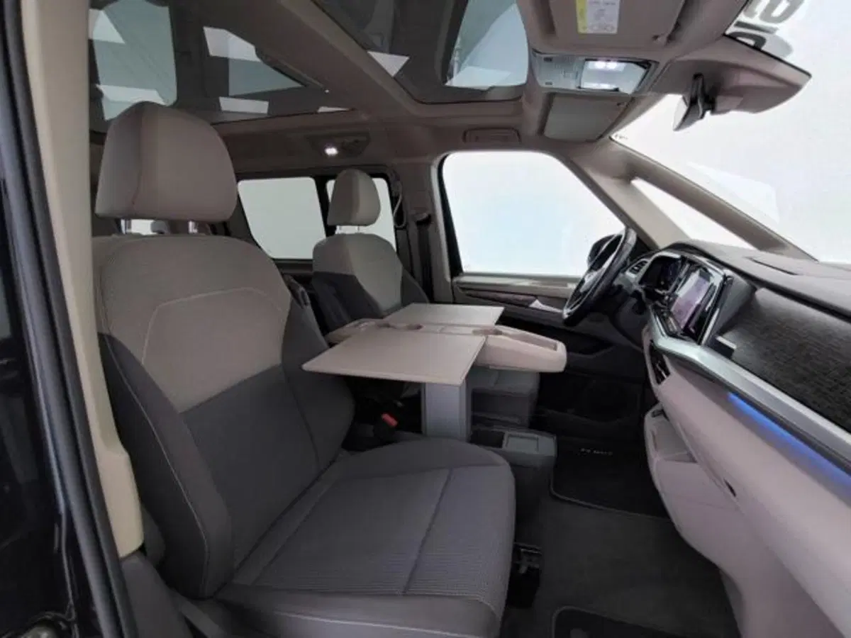Volkswagen Multivan usata a Como (3)