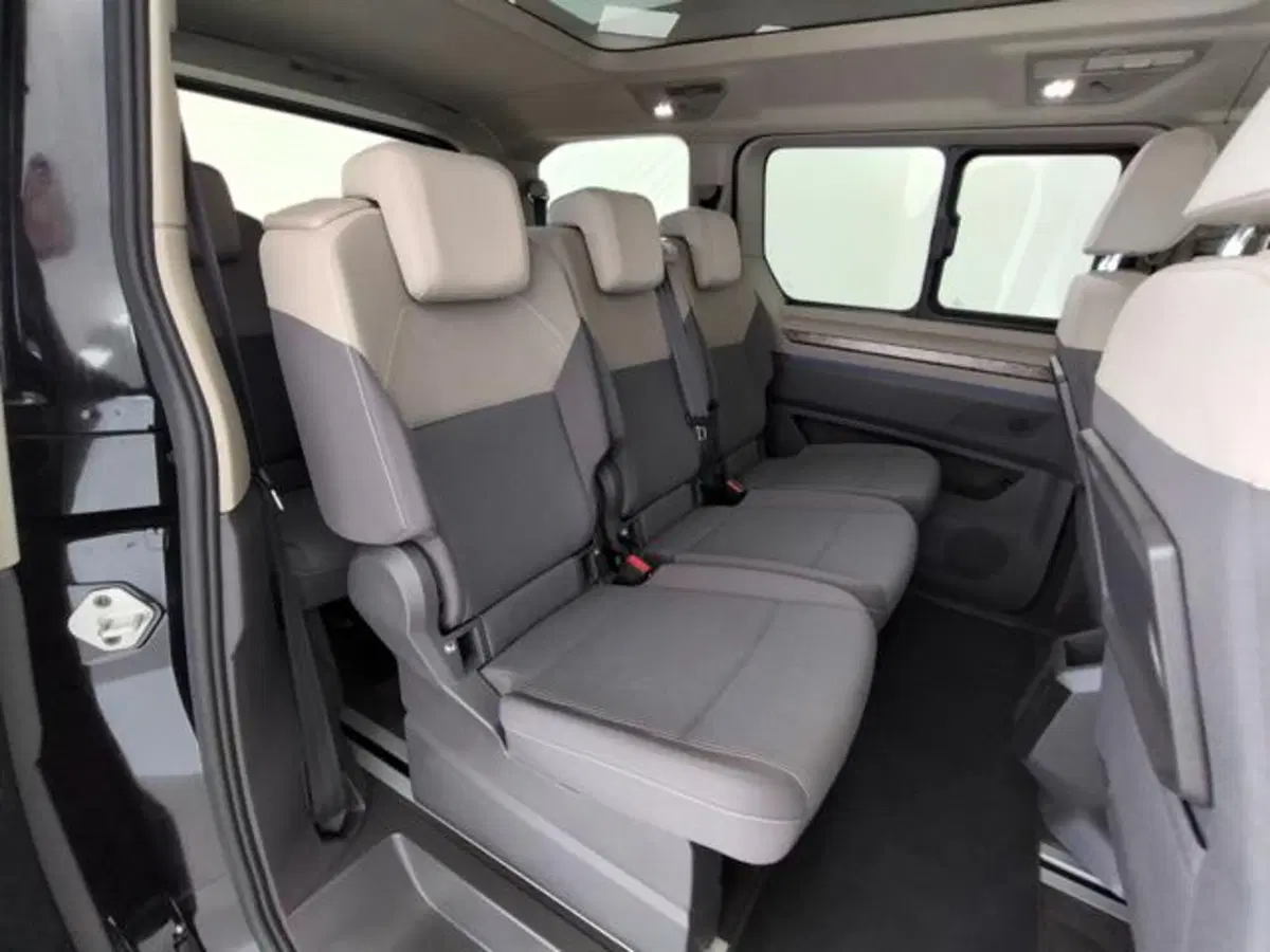 Volkswagen Multivan usata a Como (5)