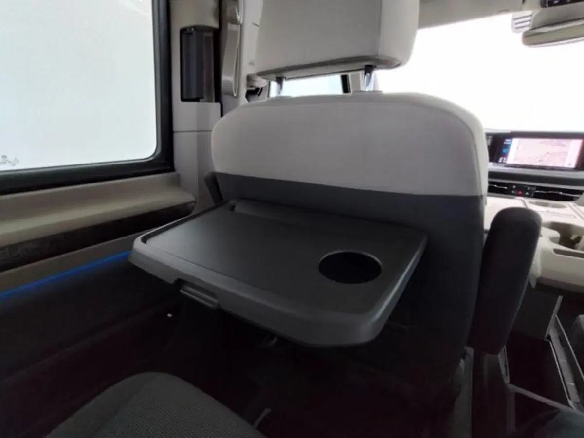 Volkswagen Multivan usata a Como (7)