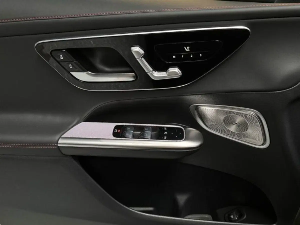 Mercedes-Benz GLC SUV nuova a Bologna (10)