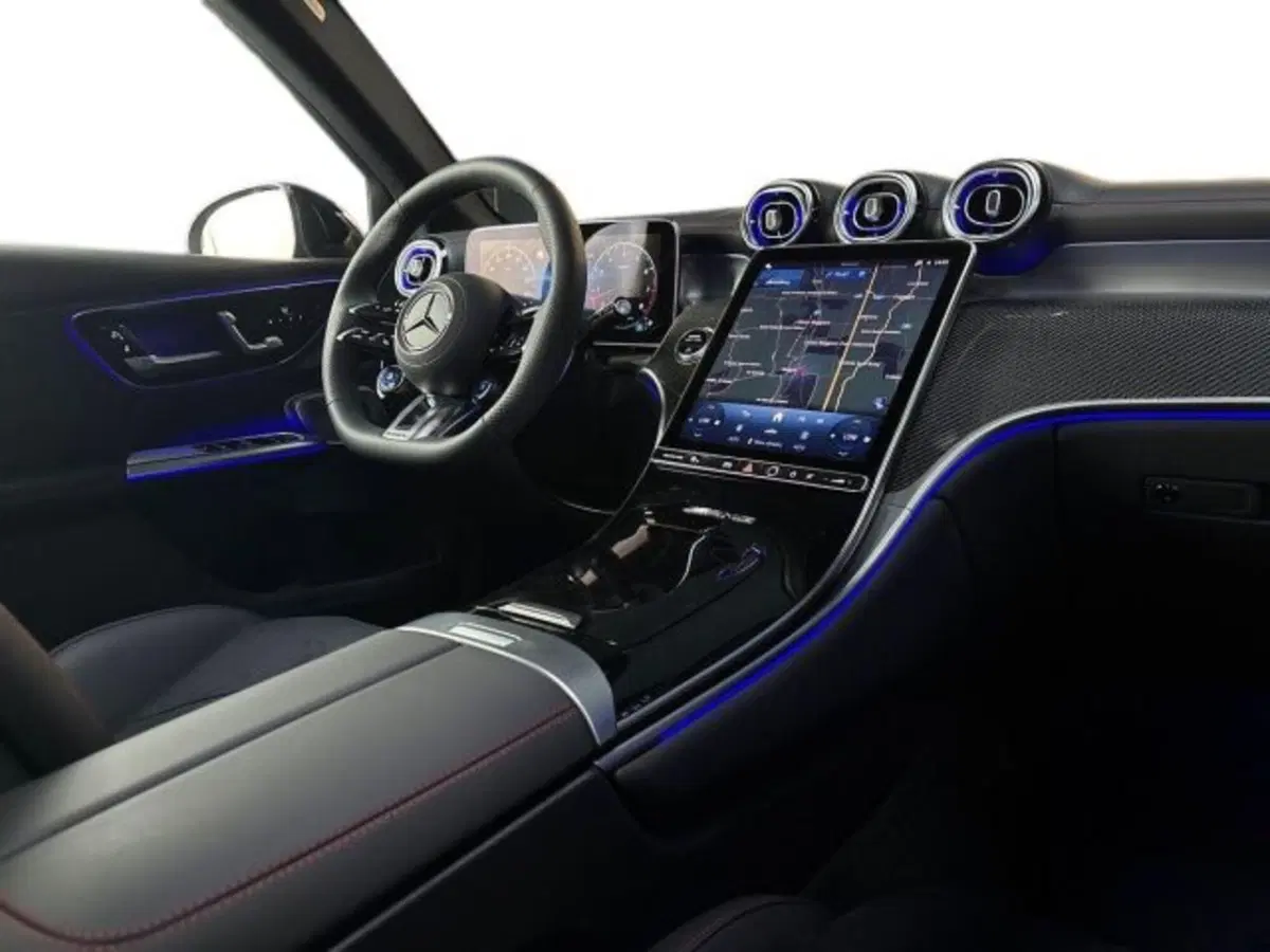 Mercedes-Benz GLC SUV nuova a Bologna (15)