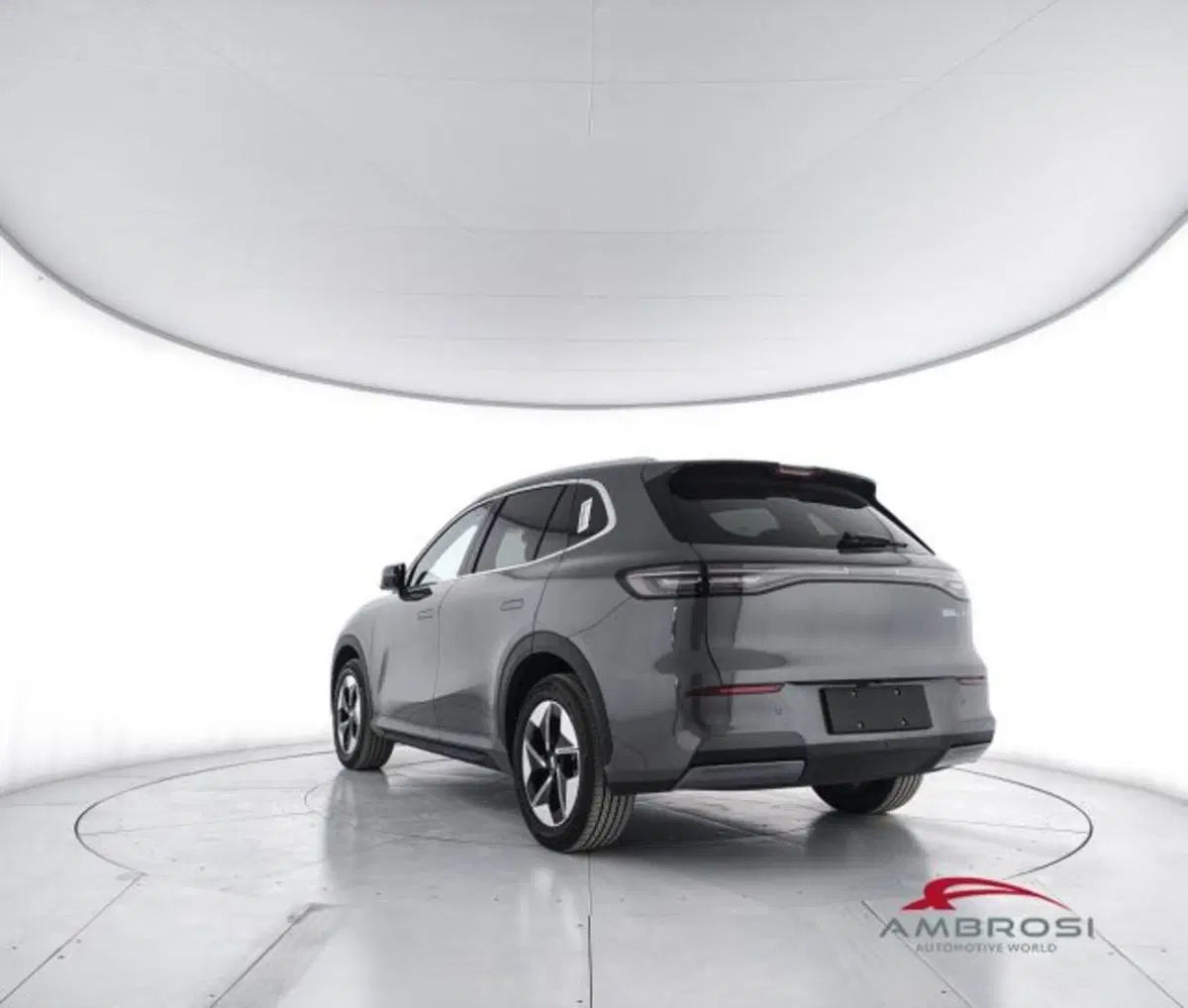 Geely EX5 nuova a Perugia (4)