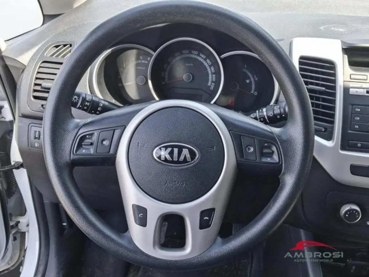 Kia Venga usata a Perugia (14)