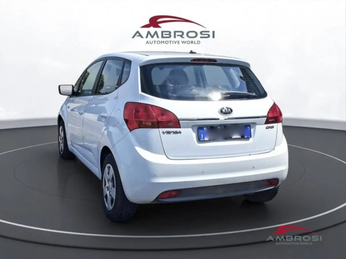 Kia Venga usata a Perugia (4)
