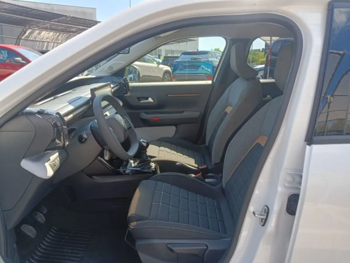 Citroen C3 Aircross nuova a Brescia (8)