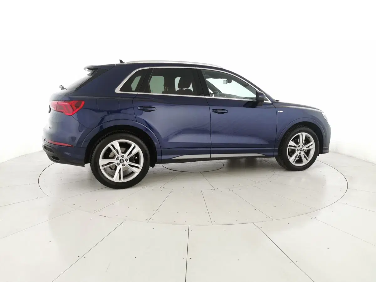 Audi Q3 Sportback usata a Teramo (4)