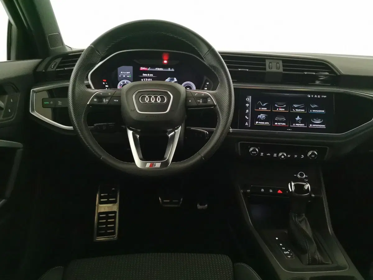 Audi Q3 Sportback usata a Teramo (9)
