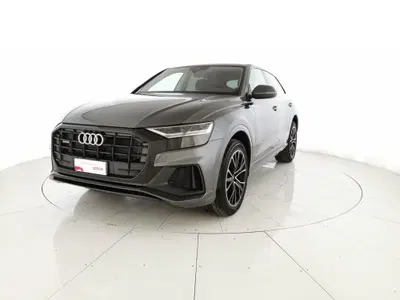 Audi Q8 Q8 45 TDI quattro tiptronic Sport del 2021 usata a Giulianova