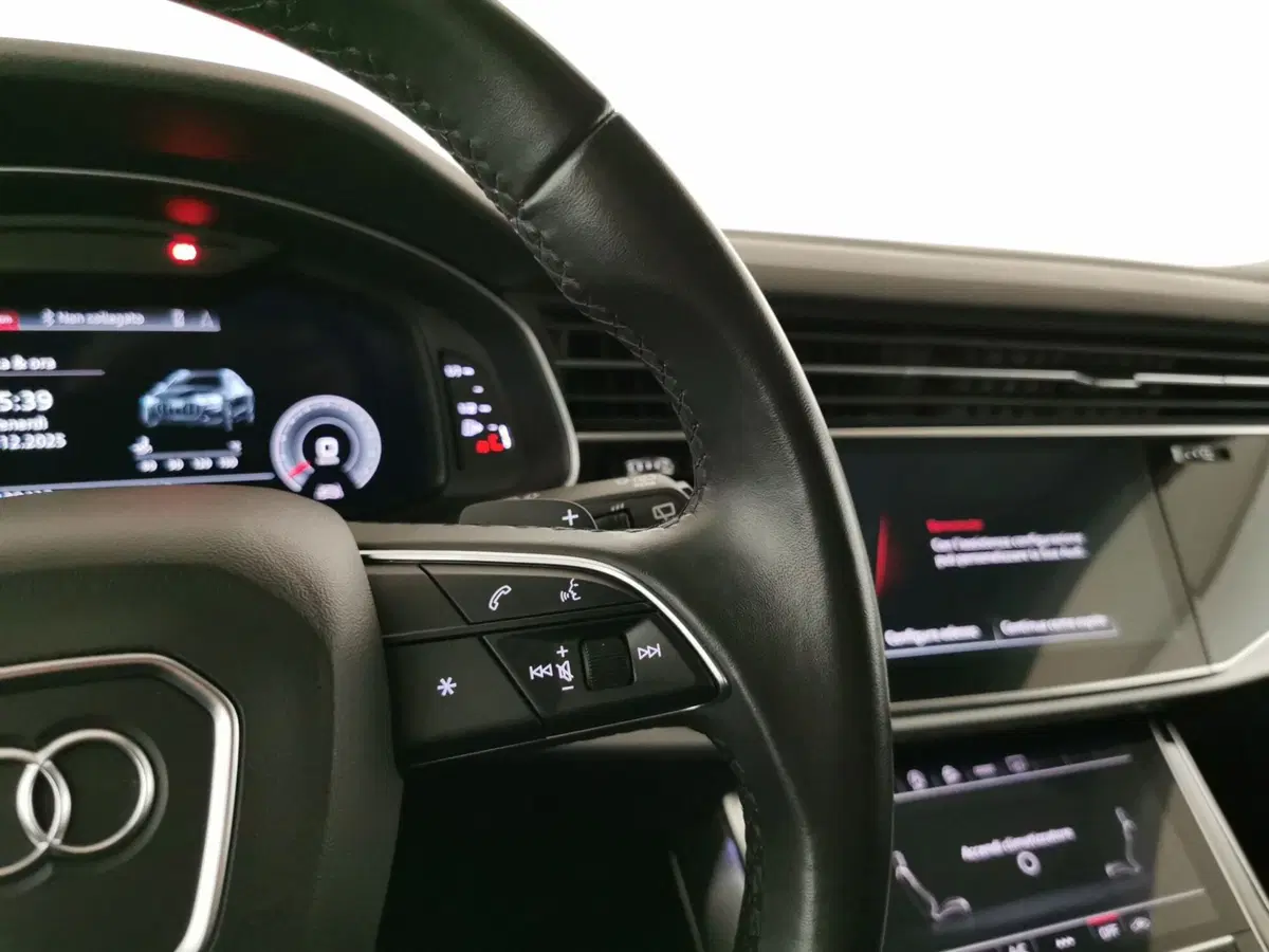 Audi Q8 usata a Teramo (11)