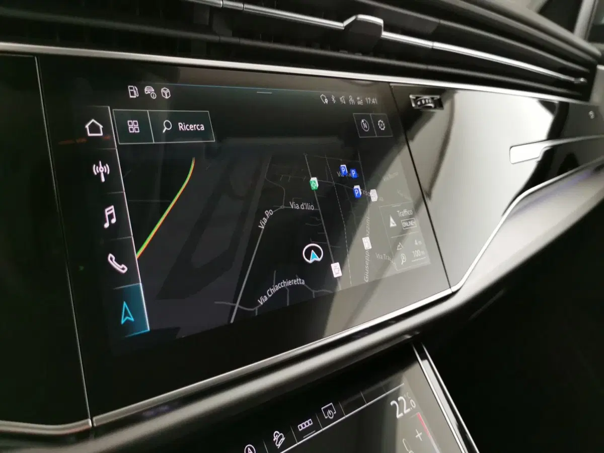 Audi Q8 usata a Teramo (13)