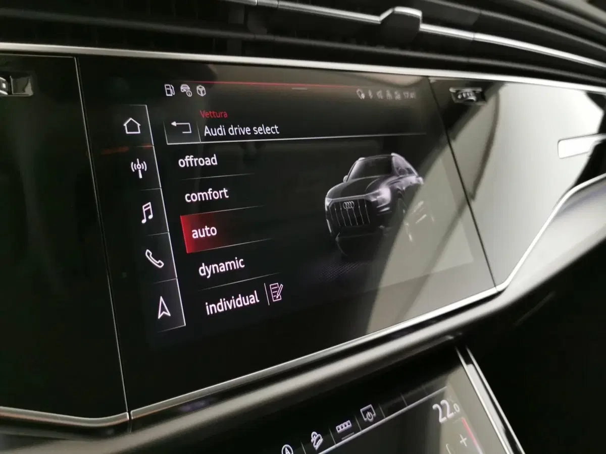 Audi Q8 usata a Teramo (14)