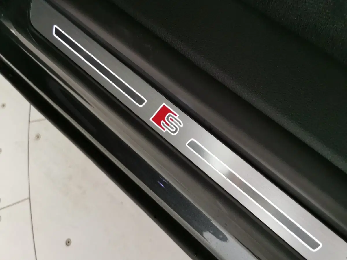 Audi Q8 usata a Teramo (18)