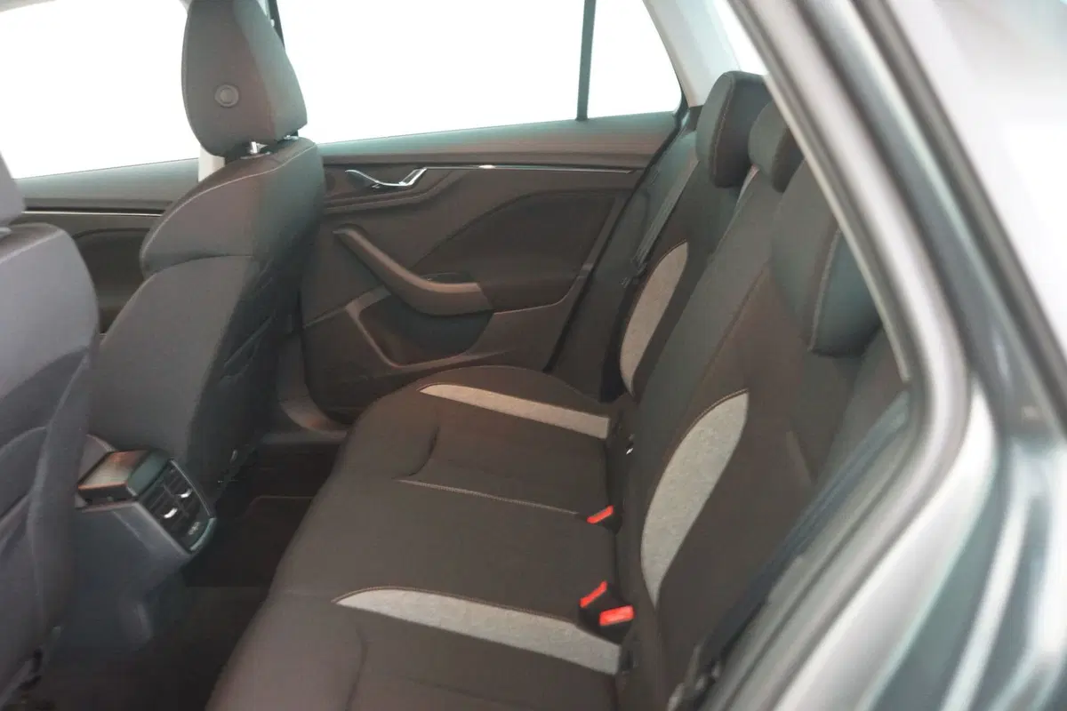 Skoda Kamiq usata a Torino (8)