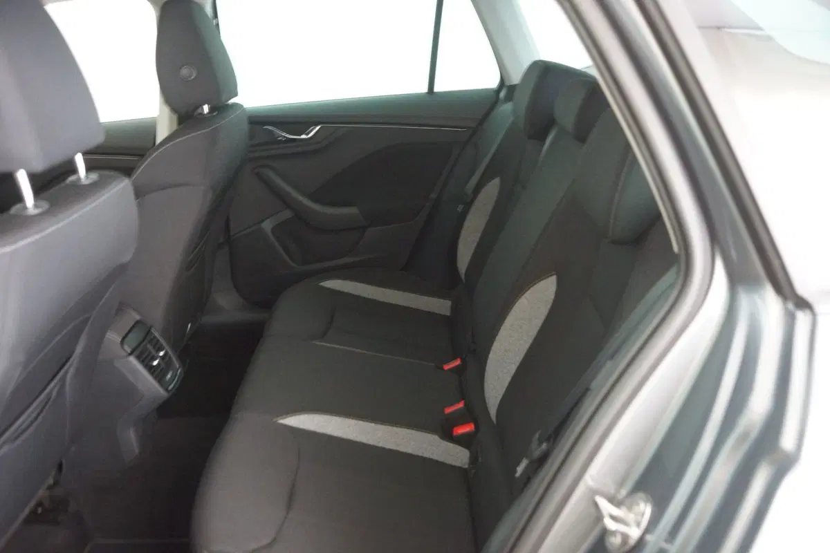 Skoda Kamiq usata a Torino (8)