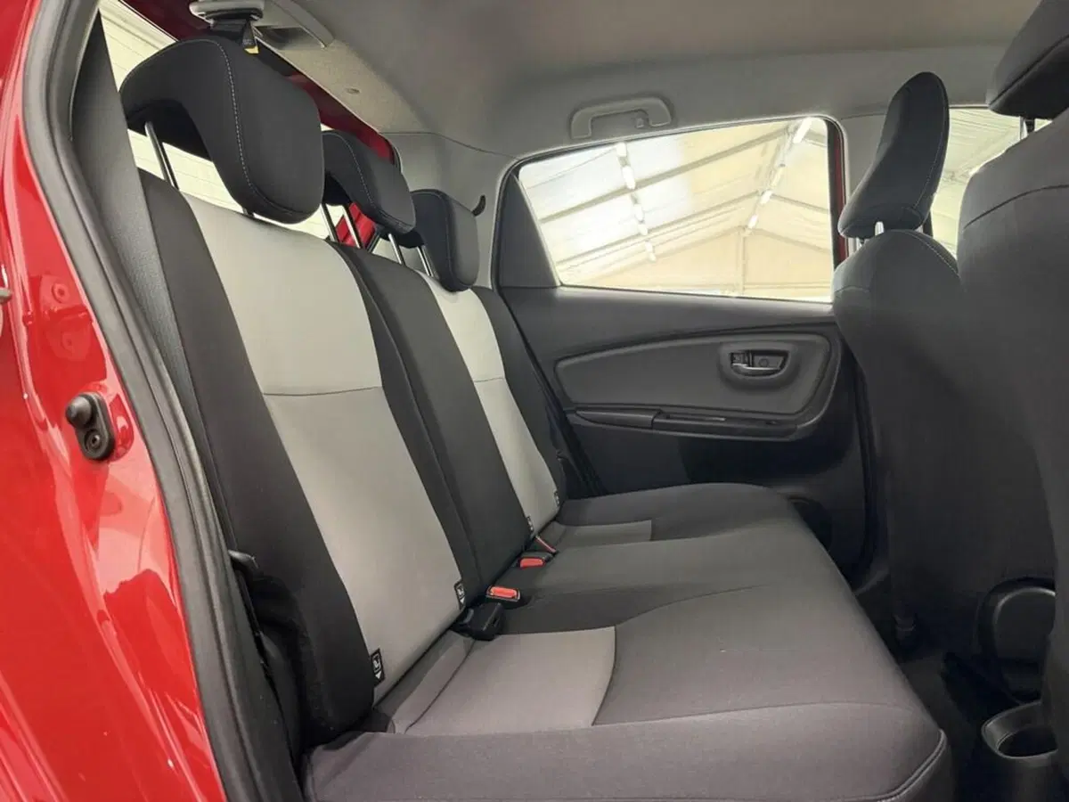 Toyota Yaris usata a Monza e Brianza (11)