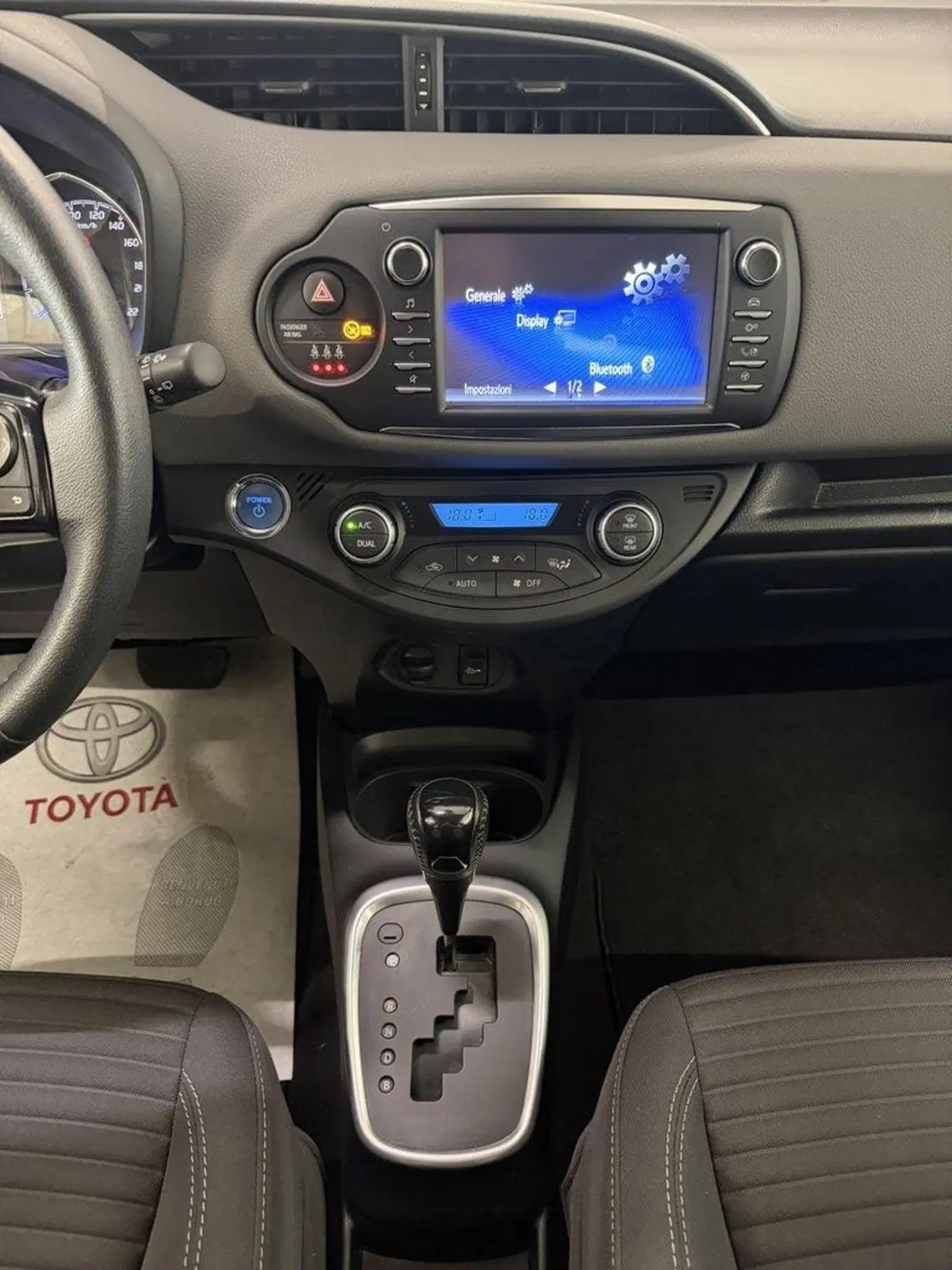Toyota Yaris usata a Monza e Brianza (13)