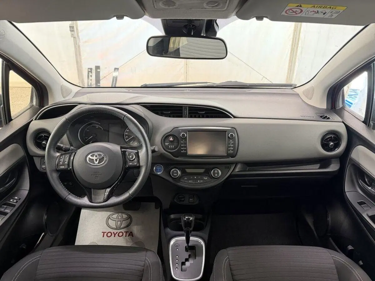 Toyota Yaris usata a Monza e Brianza (9)