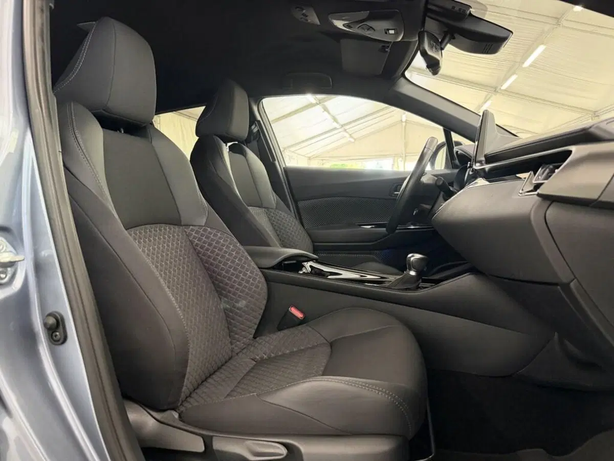 Toyota Toyota C-HR usata a Monza e Brianza (10)