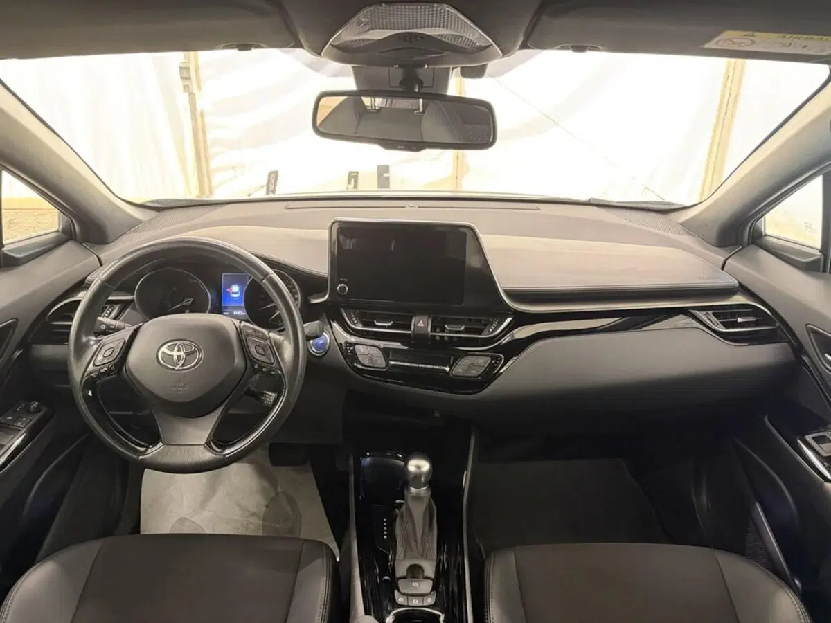 Toyota Toyota C-HR usata a Monza e Brianza (9)
