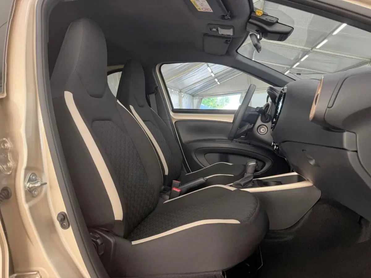 Toyota Aygo X usata a Monza e Brianza (10)