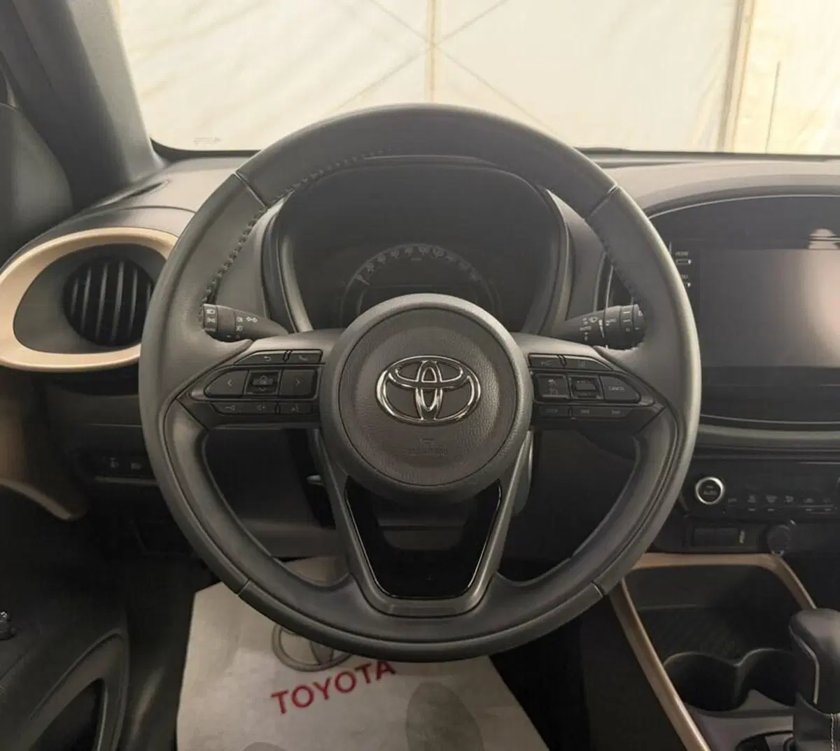 Toyota Aygo X usata a Monza e Brianza (8)