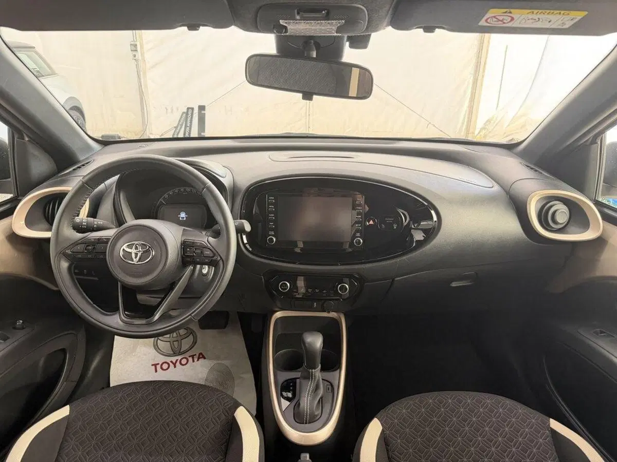 Toyota Aygo X usata a Monza e Brianza (9)