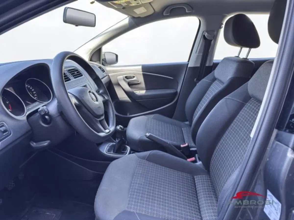 Volkswagen Polo usata a Perugia (10)