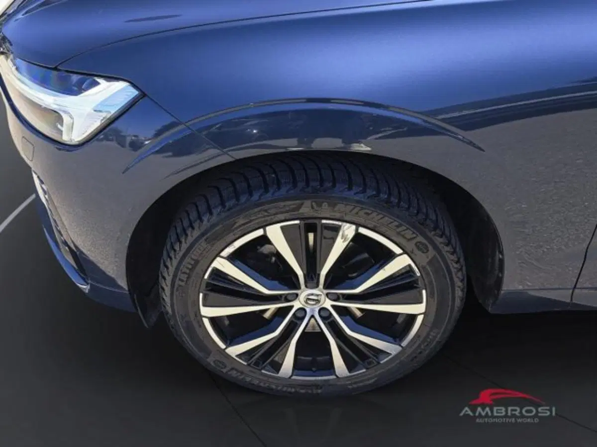 Volvo XC60 usata a Perugia (13)