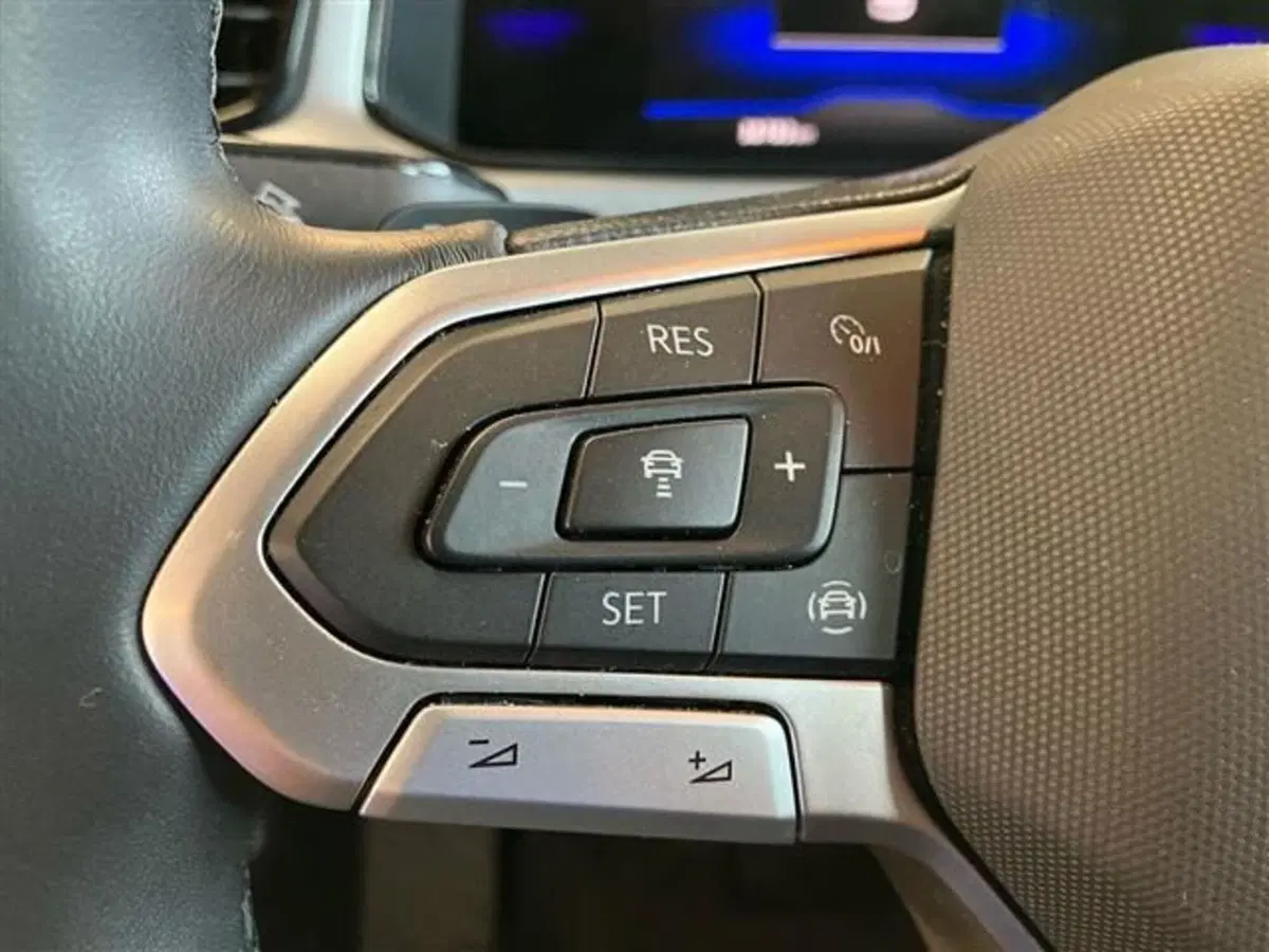 Volkswagen T-Roc usata a Como (17)
