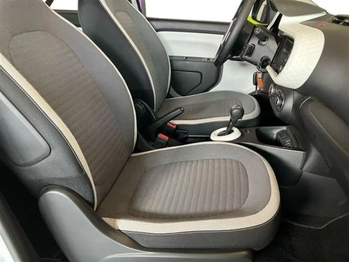 Renault Twingo usata a Como (11)