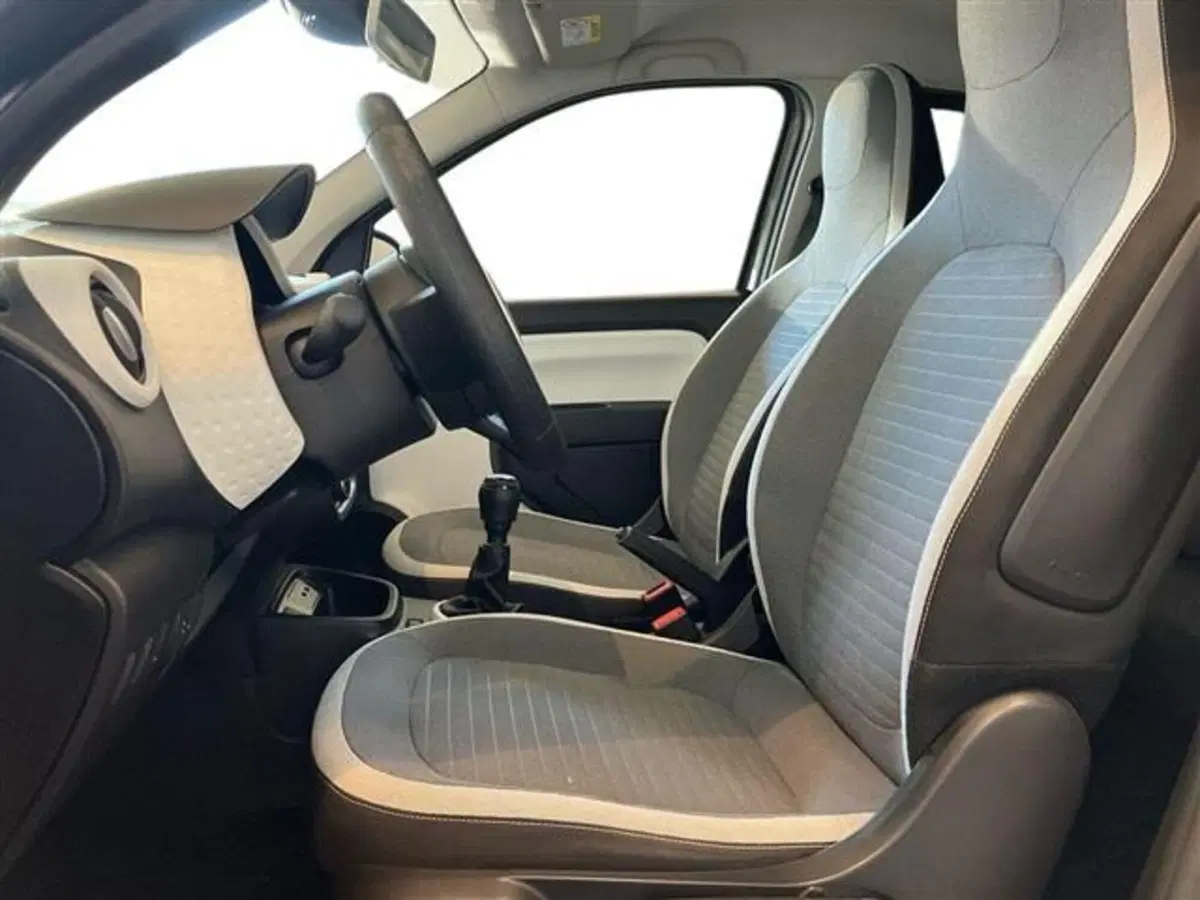 Renault Twingo usata a Como (11)