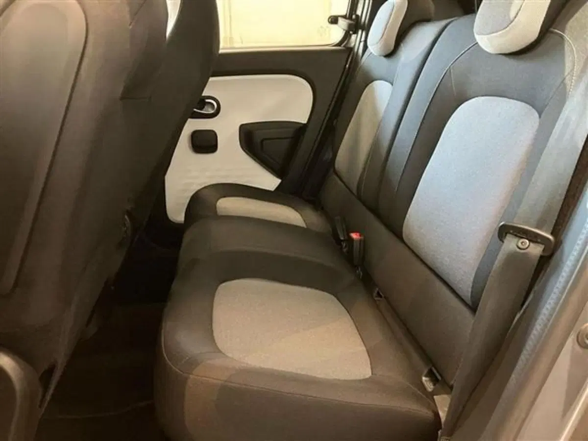 Renault Twingo usata a Como (12)