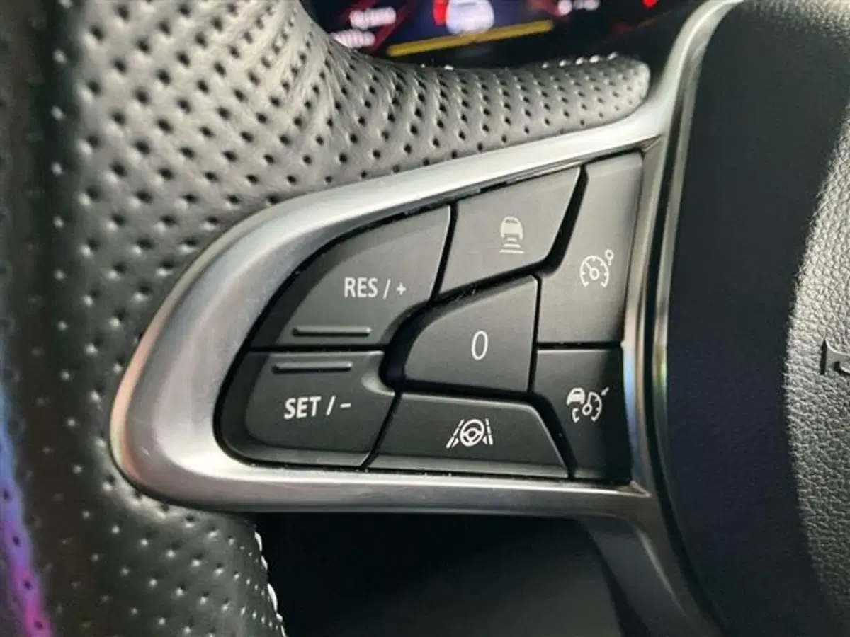 Renault Arkana usata a Como (17)