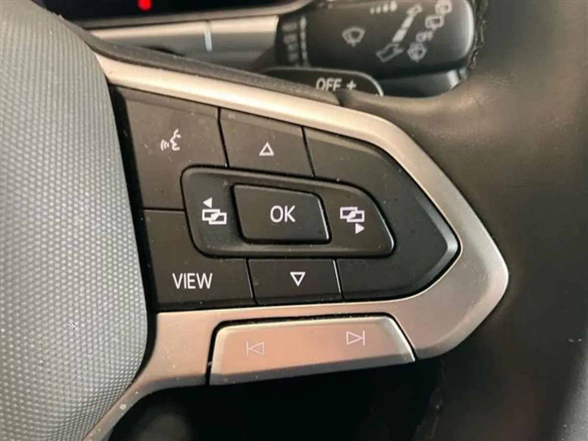 Volkswagen T-Roc usata a Como (18)