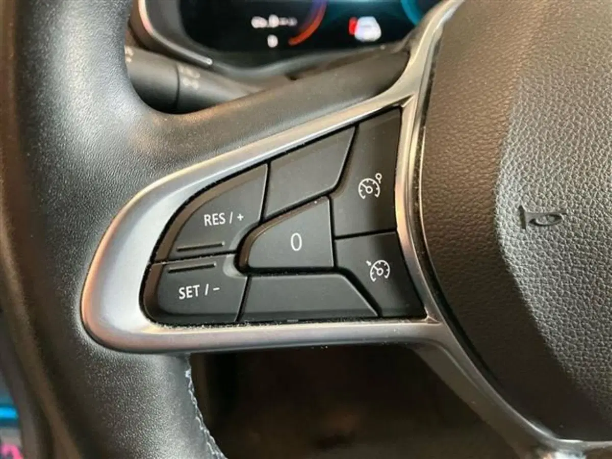 Renault Arkana usata a Como (17)