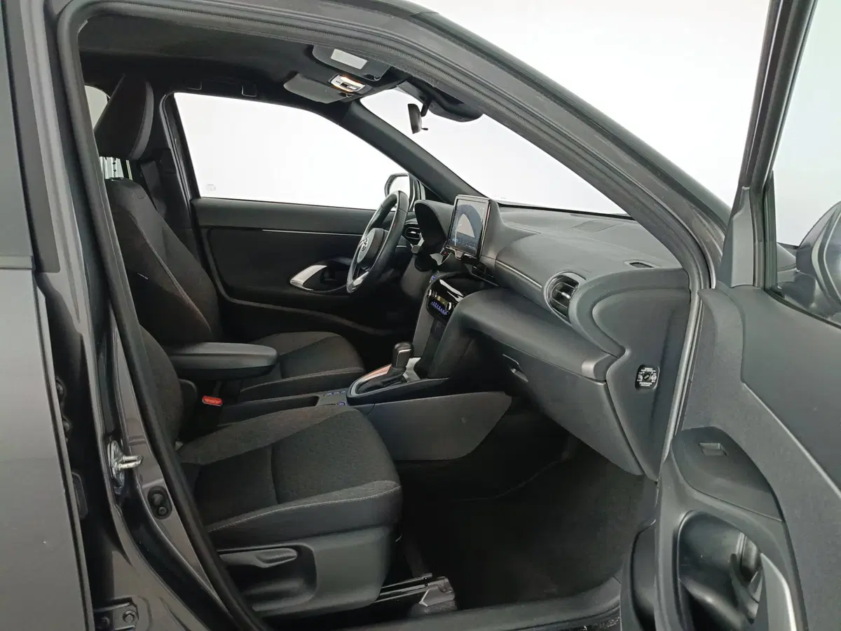 Toyota Yaris Cross usata a Ascoli Piceno (11)
