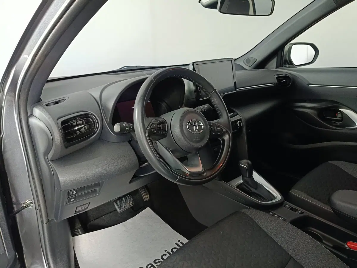 Toyota Yaris Cross usata a Ascoli Piceno (7)