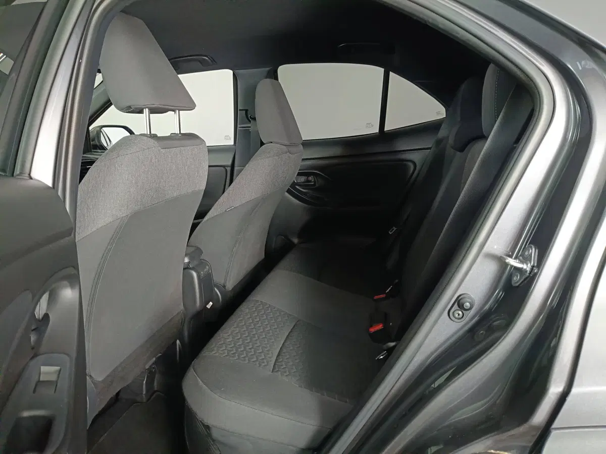Toyota Yaris Cross usata a Ascoli Piceno (9)
