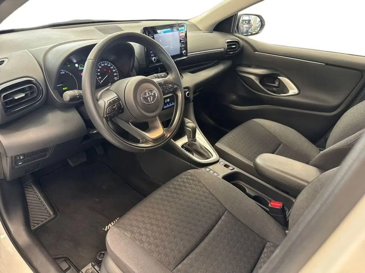 Toyota Yaris usata a Prato (10)